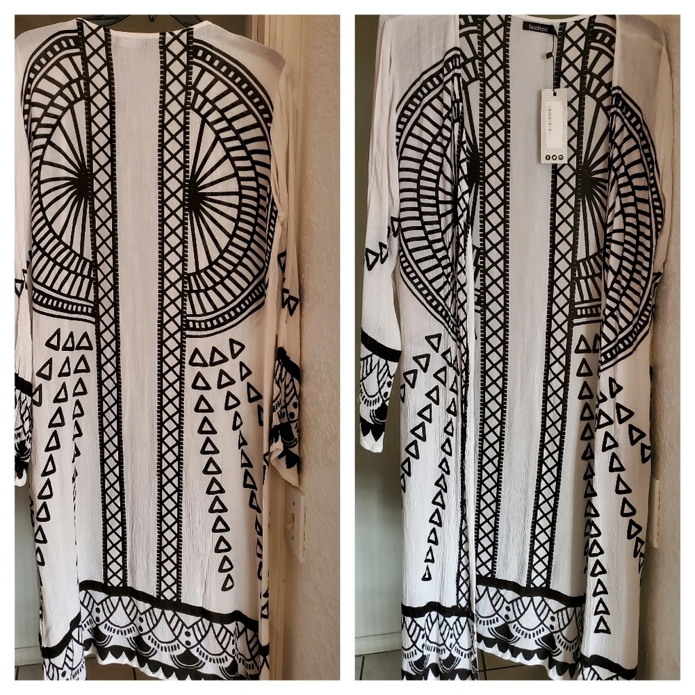 BRAND NEW mono print kimono